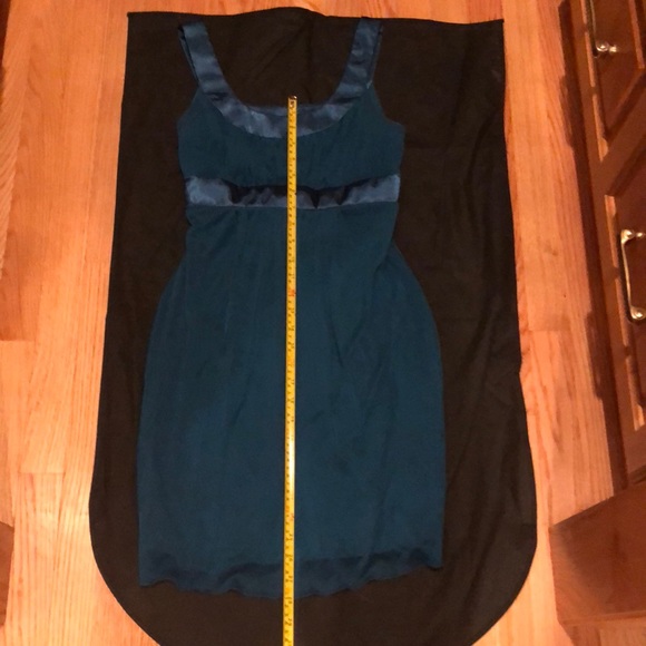 Teal chiffon dress with side zipper, tie back. - Picture 3 of 6